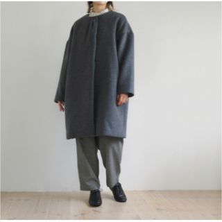 ネストローブ(nest Robe)のオオカミとフクロウ メルトンコート(ロングコート)