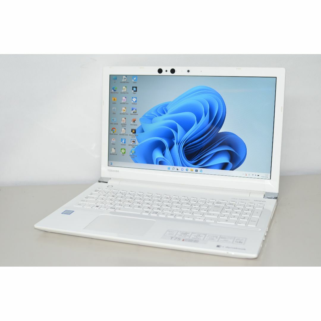 良品ノートパソコン 東芝dynabook SSD960GB型番