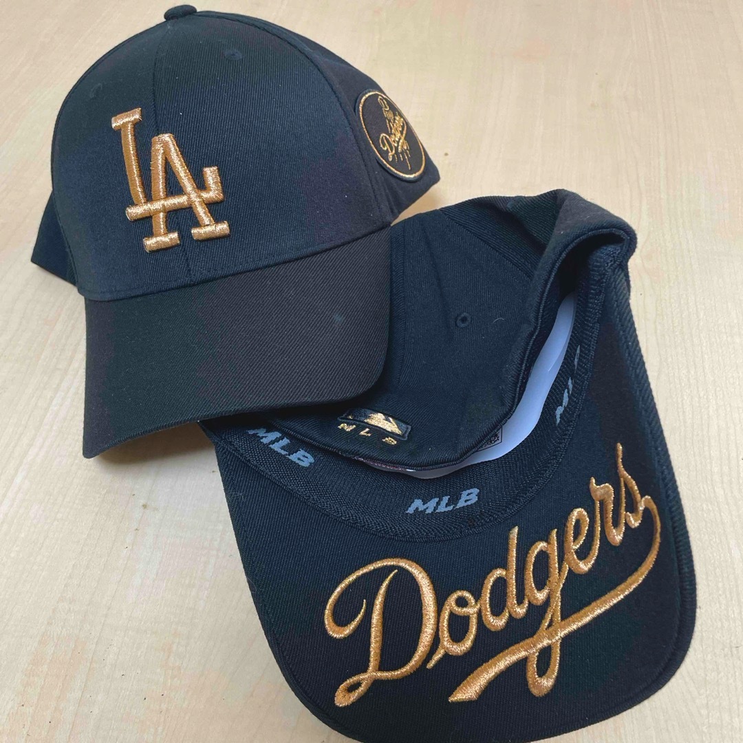 MLB(メジャーリーグベースボール)の最終値❗️今季モデルMLB New L.A Dodgersブラック/ゴールド刺繍 メンズの帽子(キャップ)の商品写真