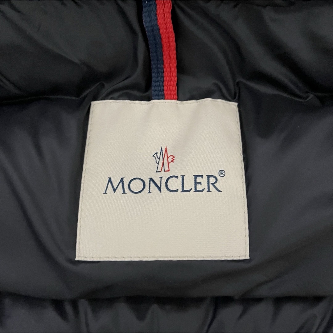 MONCLER(モンクレール)の✨極美品✨MONCLER WILLM ダウンジャケット DIST 黒 朝倉未来 メンズのジャケット/アウター(ダウンジャケット)の商品写真