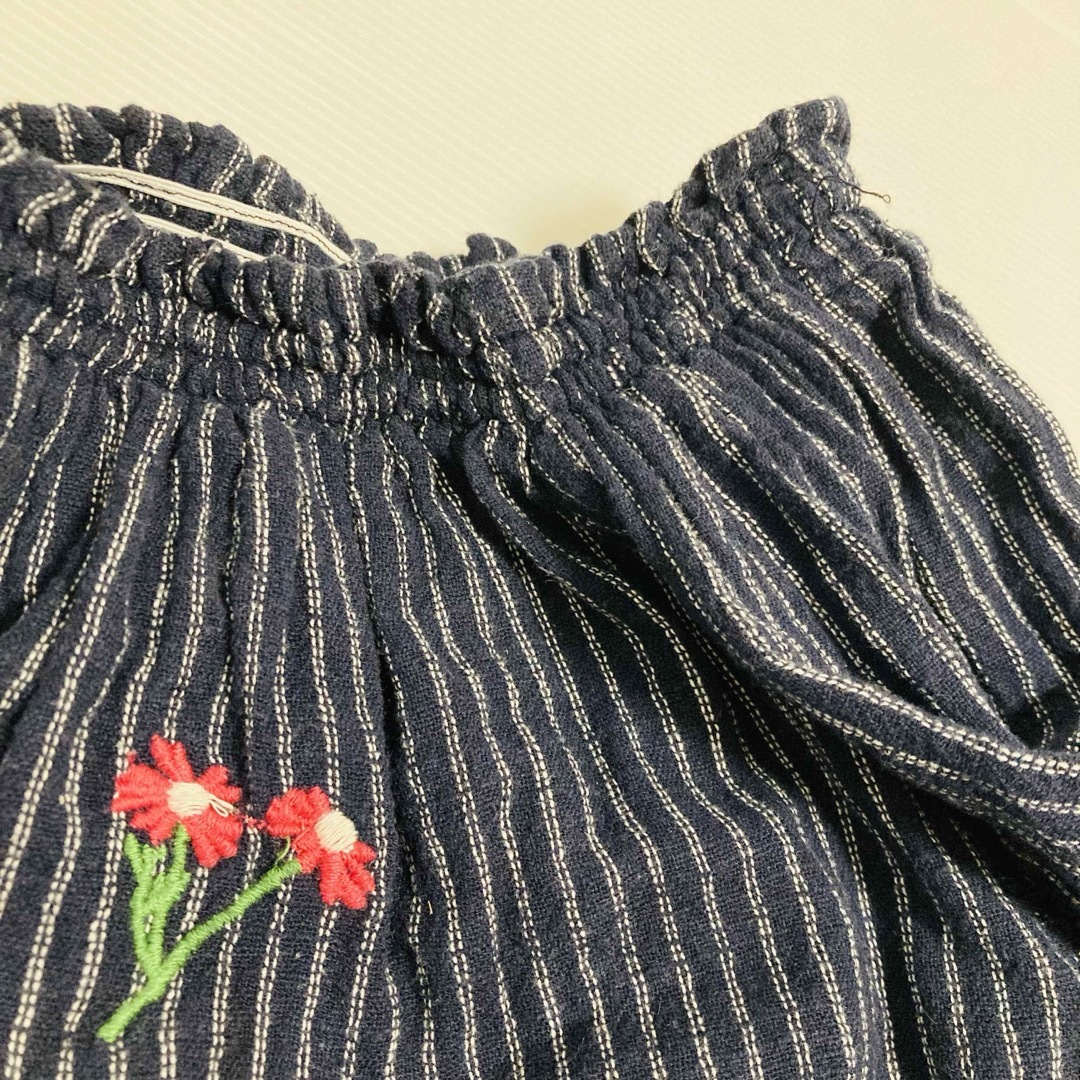 【美品・インド製】花柄×ストライプ柄オフショルダー　トップス　120 キッズ/ベビー/マタニティのキッズ服女の子用(90cm~)(Tシャツ/カットソー)の商品写真