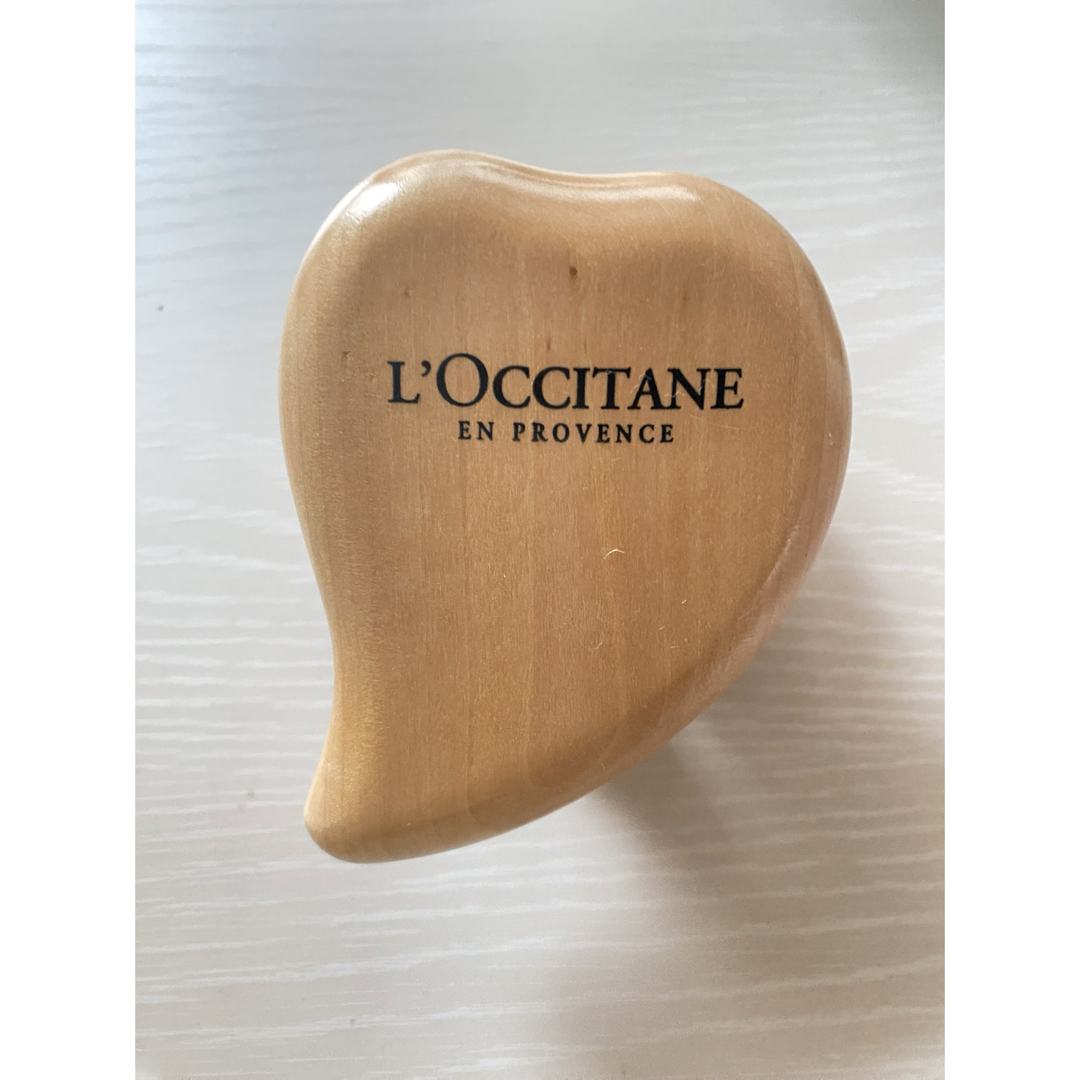 L'OCCITANE(ロクシタン)の【ロクシタン】ノベルティ  アマンド ビューティツール  マッサージ エンタメ/ホビーのコレクション(ノベルティグッズ)の商品写真