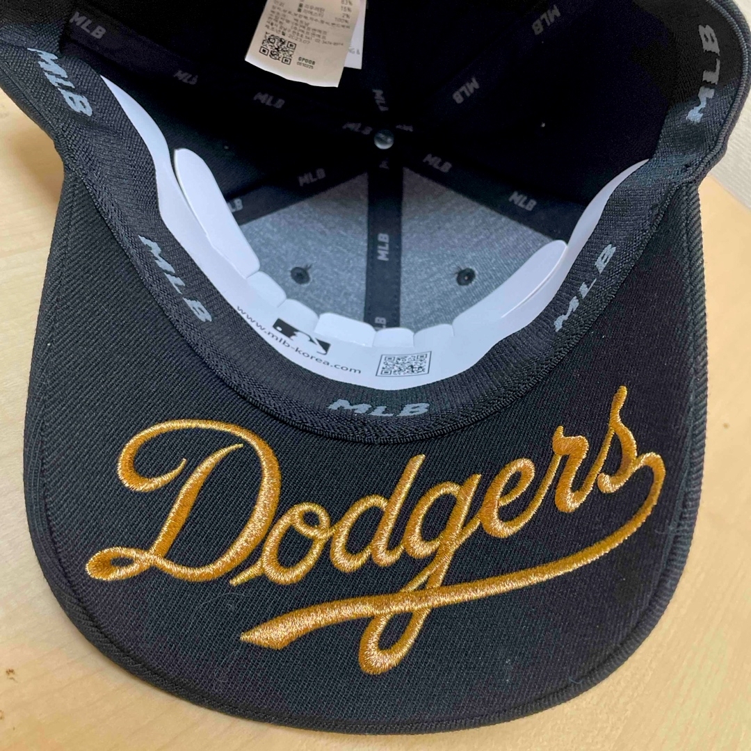 MLB(メジャーリーグベースボール)の最終値❗️今期モデルMLB New L.ADodgers ブラック/ゴールド刺繍 メンズの帽子(キャップ)の商品写真