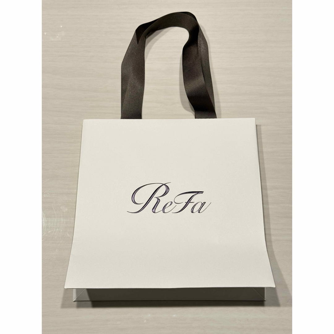 ReFa(リファ)の美品　リファ　ショップ袋　紙袋 レディースのバッグ(ショップ袋)の商品写真