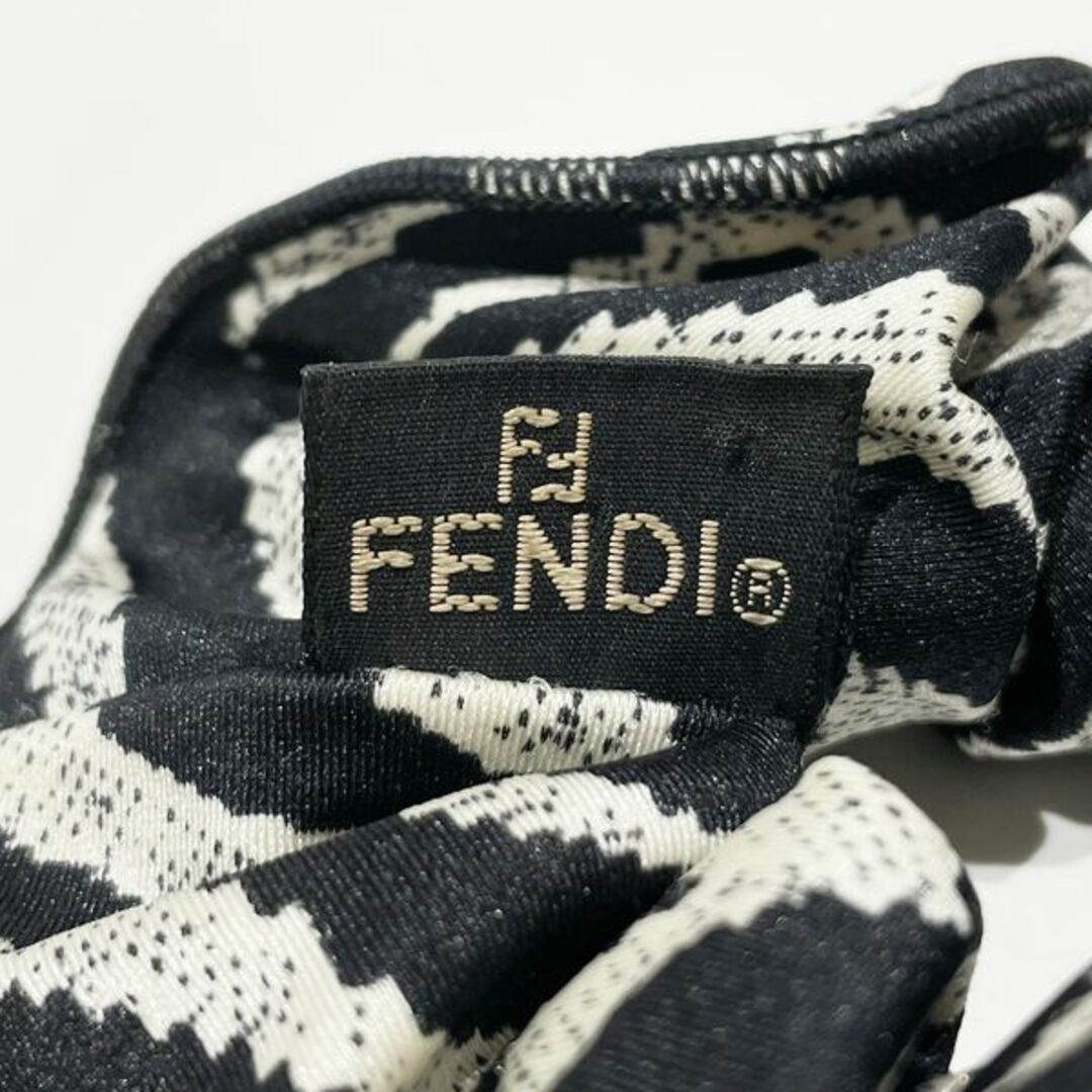 FENDI(フェンディ)のFENDI シュシュ ヘアアクセサリー 髪ゴム ゼブラ柄 ヴィンテージ アニマル メンズのファッション小物(ネクタイ)の商品写真