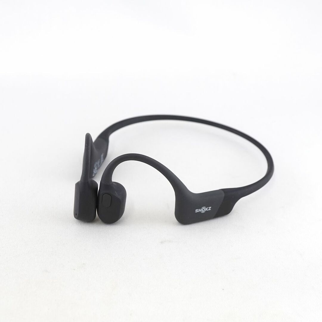 Shokz OpenRun 骨伝導イヤホン USED美品 SKZ-EP-000003 ブラック S803 IP67 防塵 防水 マイク 耳を塞がない 軽量 完動品 S V0103 スマホ/家電/カメラのオーディオ機器(ヘッドフォン/イヤフォン)の商品写真