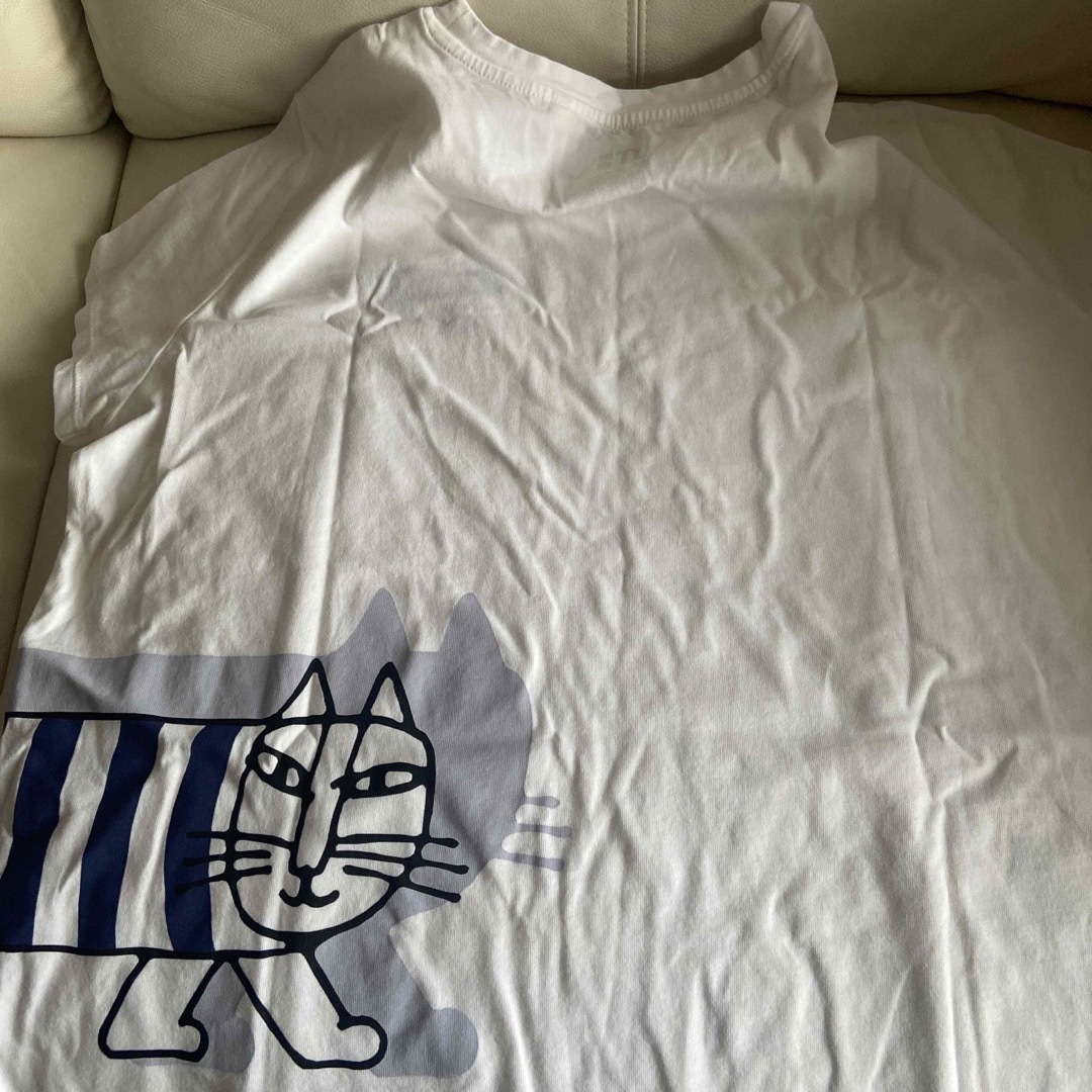UNIQLO(ユニクロ)のリサラーソン　tシャツ レディースのトップス(Tシャツ(半袖/袖なし))の商品写真