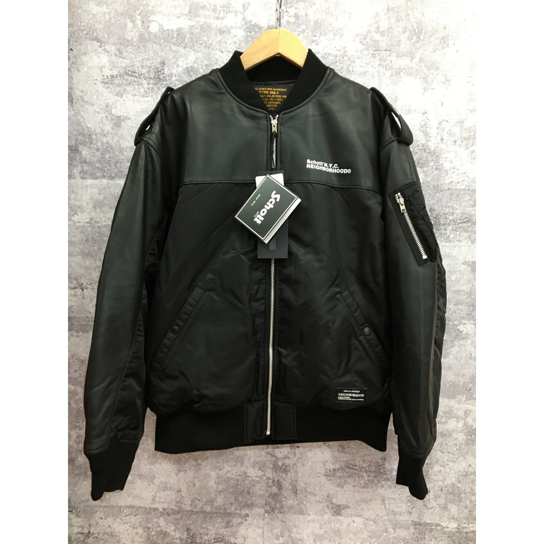 NEIGHBORHOOD(ネイバーフッド)のNEIGHBORHOOD NH X Schott . LEATHER COMBI MA-1 JACKET 23AW BLACK ネイバーフッド ショット【3386-004】 メンズのジャケット/アウター(ミリタリージャケット)の商品写真