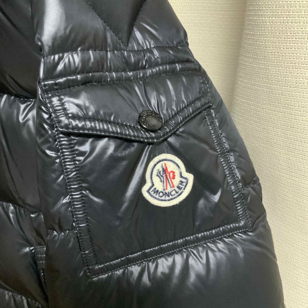 MONCLER(モンクレール)のMONCLER ZIN 国内正規品　サイズ1 美品 メンズのジャケット/アウター(ダウンジャケット)の商品写真