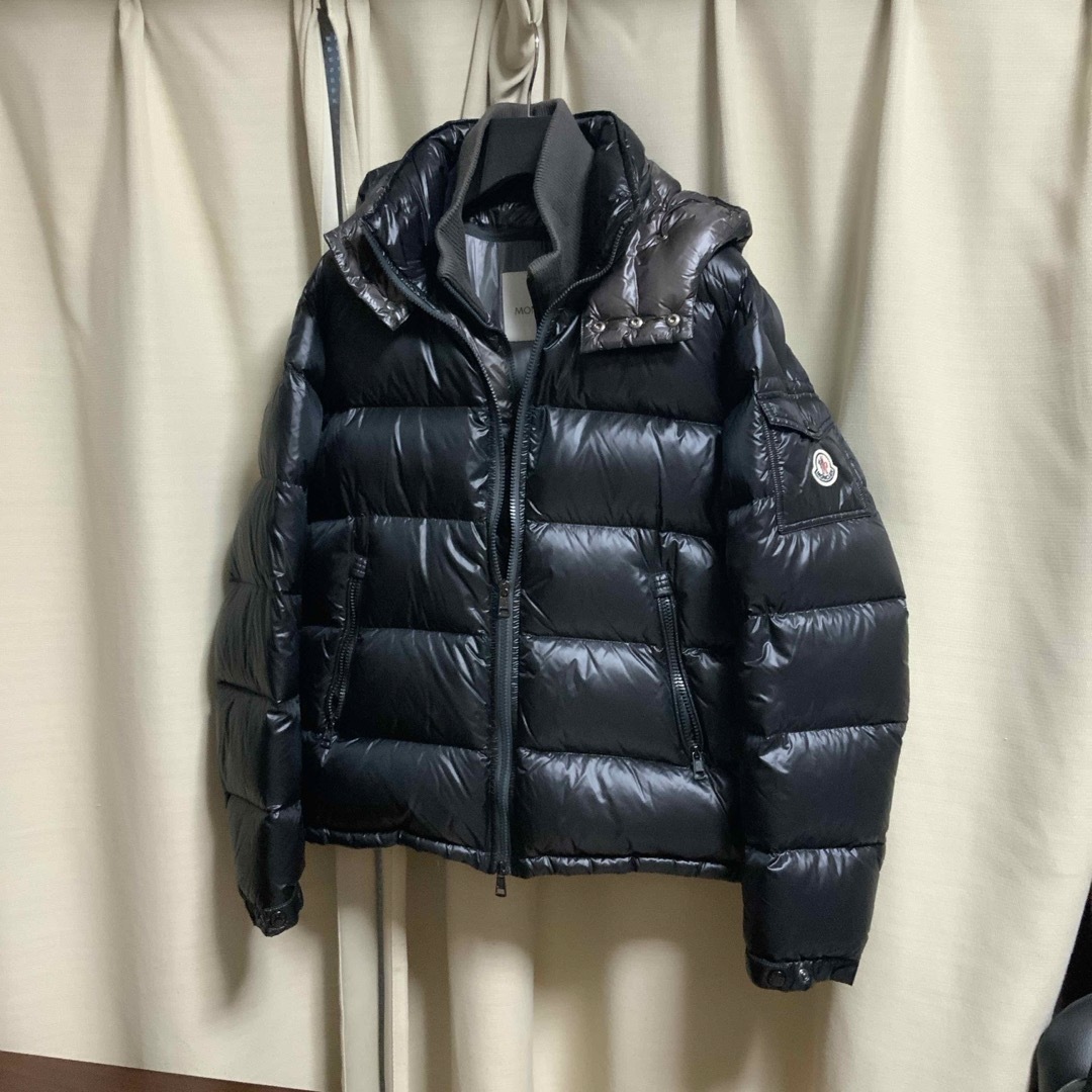 MONCLER(モンクレール)のMONCLER ZIN 国内正規品　サイズ1 美品 メンズのジャケット/アウター(ダウンジャケット)の商品写真