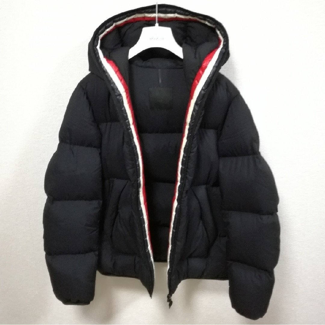 MONCLER(モンクレール)のMONCLER モンクレール CHAMPSAUR ダウンジャケット シャンソール メンズのジャケット/アウター(ダウンジャケット)の商品写真