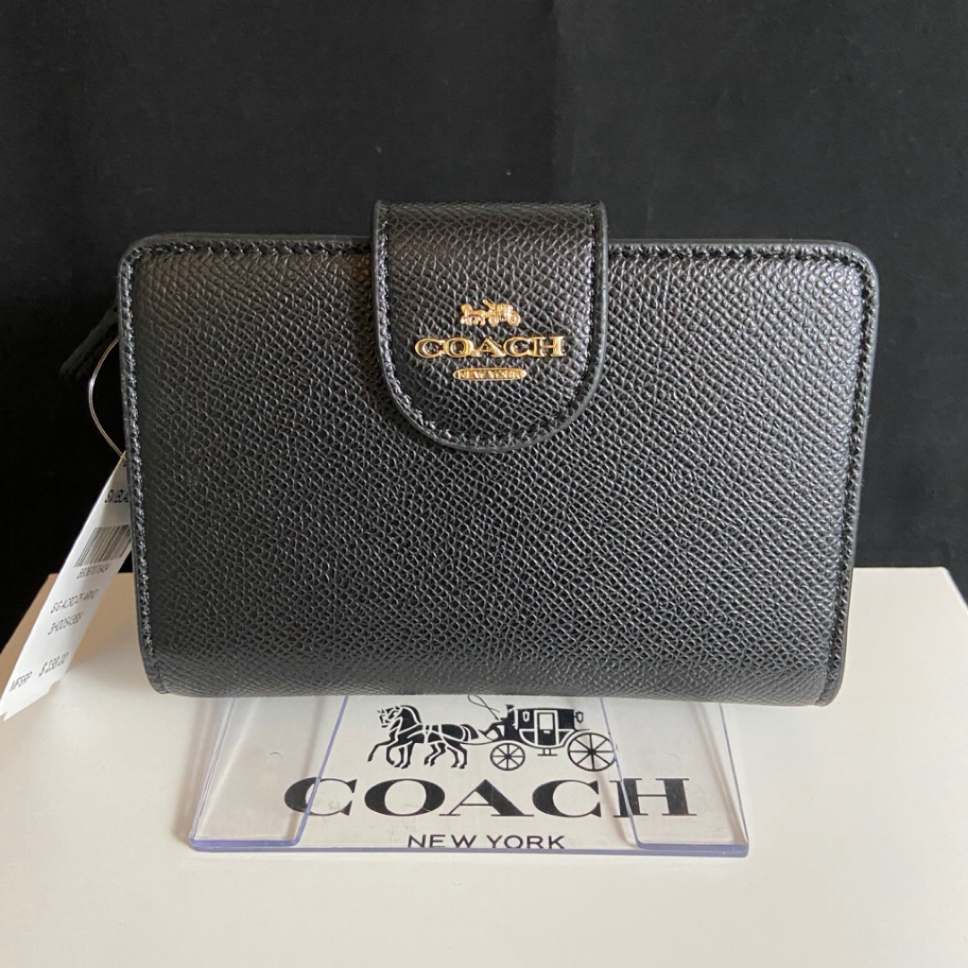 COACH(コーチ)のギフト対応　コーチ　本革　二つ折り 財布　クロスグレインレザー レディースのファッション小物(財布)の商品写真
