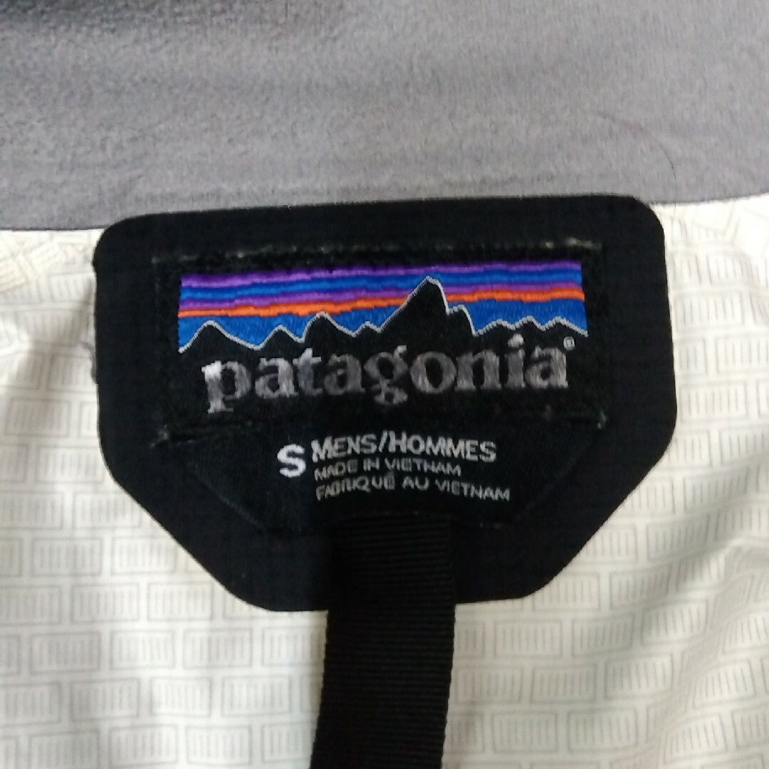 patagonia(パタゴニア)のpatagonia マウンテンパーカー ナイロンジャケット sizeS メンズのジャケット/アウター(マウンテンパーカー)の商品写真