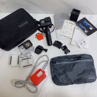 ゴープロ(GoPro)のGoPro HERO7 ブラック（純正アクセサリー各種セット）(コンパクトデジタルカメラ)