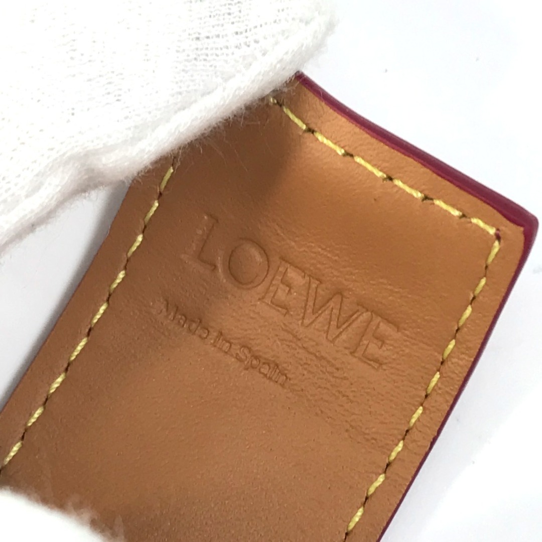 LOEWE(ロエベ)のロエベ LOEWE スラップ ブレスレット アナグラム バングル ブレスレット レザー パープル系 未使用 レディースのアクセサリー(ブレスレット/バングル)の商品写真