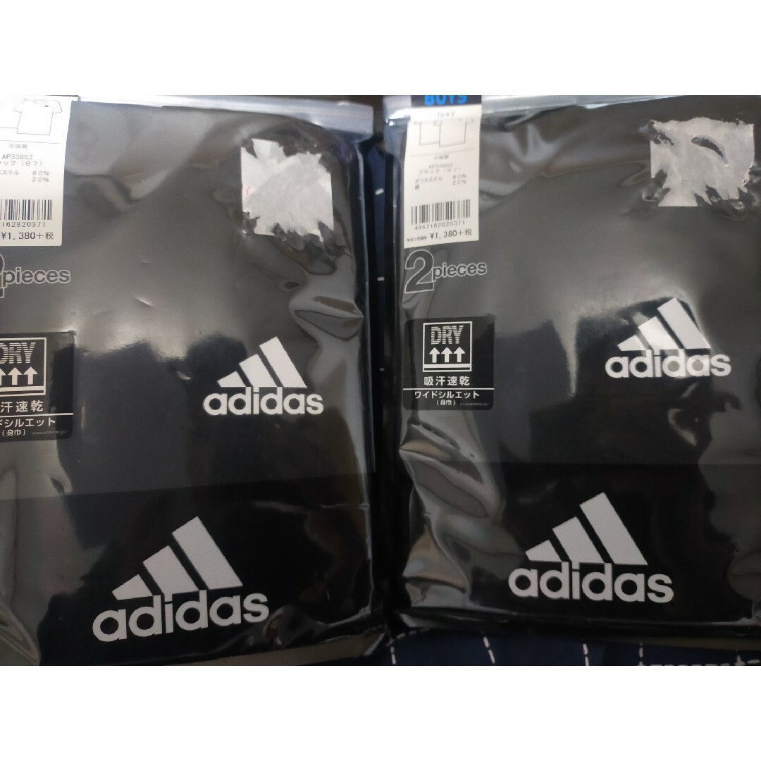 adidas(アディダス)の4枚　170サイズ　adidas　アディダス　黒　Tシャツ キッズ/ベビー/マタニティのキッズ服女の子用(90cm~)(Tシャツ/カットソー)の商品写真