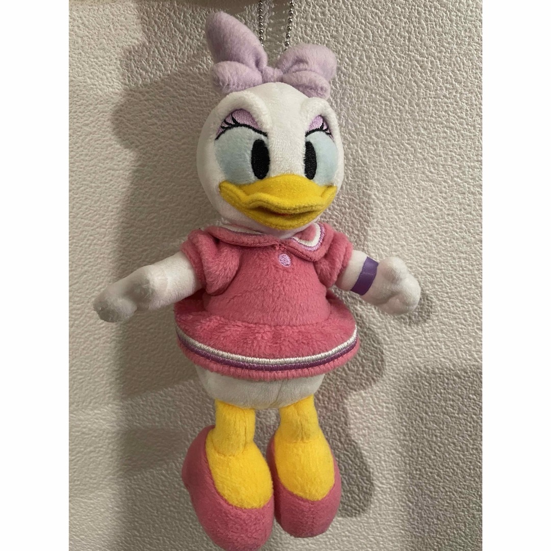 Daisy - ディズニーリゾート デイジー ぬいぐるみバッジ の通販 Daisy - ディズニーリゾート デイジー ぬいぐるみバッジ の通販