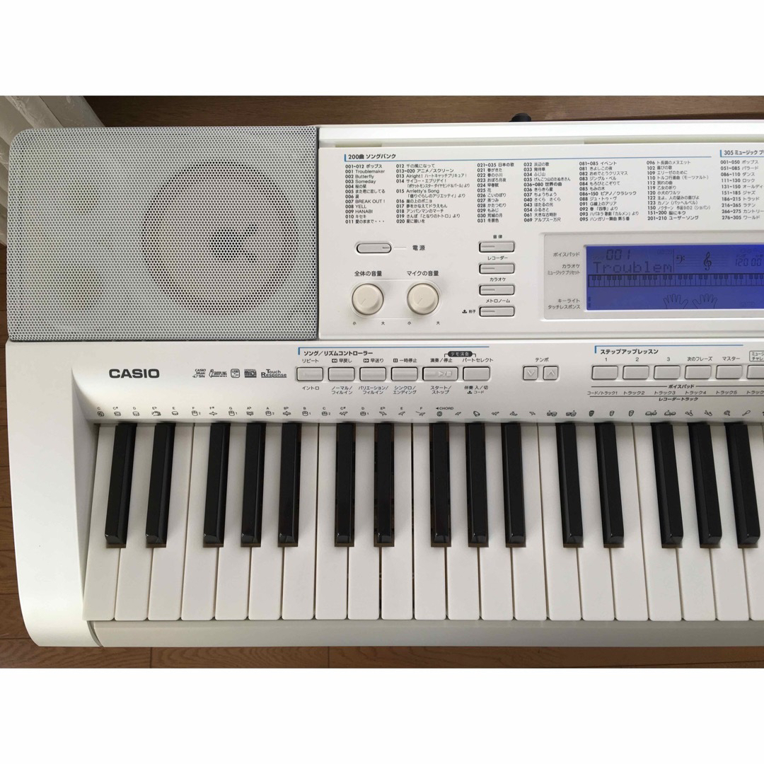 【美品】CASIO☆電子キーボード LK-208 【美品】CASIO☆電子キーボード LK-208