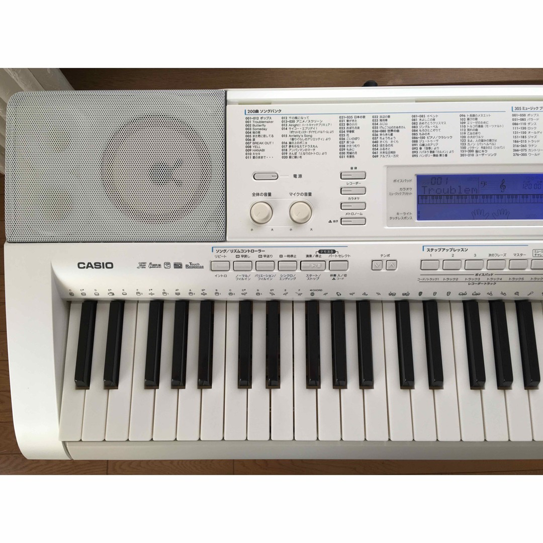CASIO(カシオ)の【美品】CASIO☆電子キーボード　LK-208 楽器の鍵盤楽器(キーボード/シンセサイザー)の商品写真