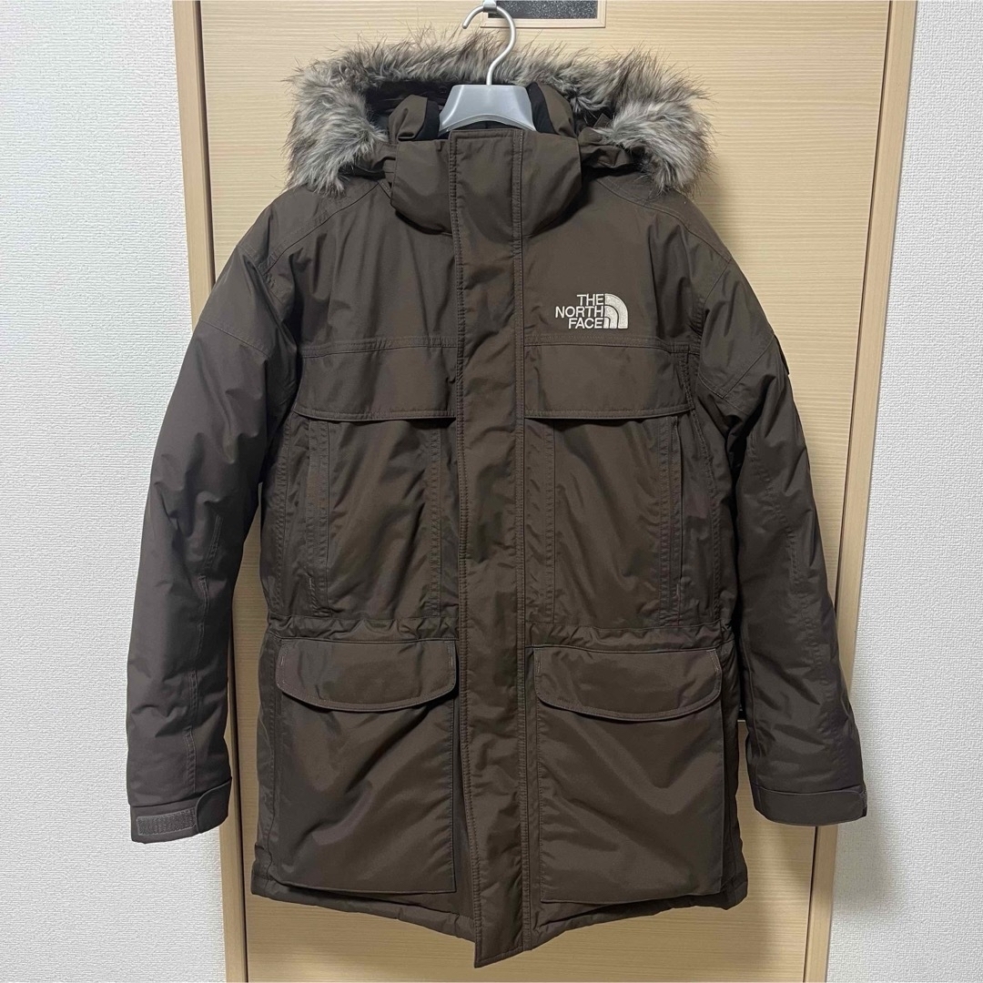 THE NORTH FACE(ザノースフェイス)のTHE NORTH FACE マクマード ブラウン US規格 ゴールドウイン メンズのジャケット/アウター(ダウンジャケット)の商品写真