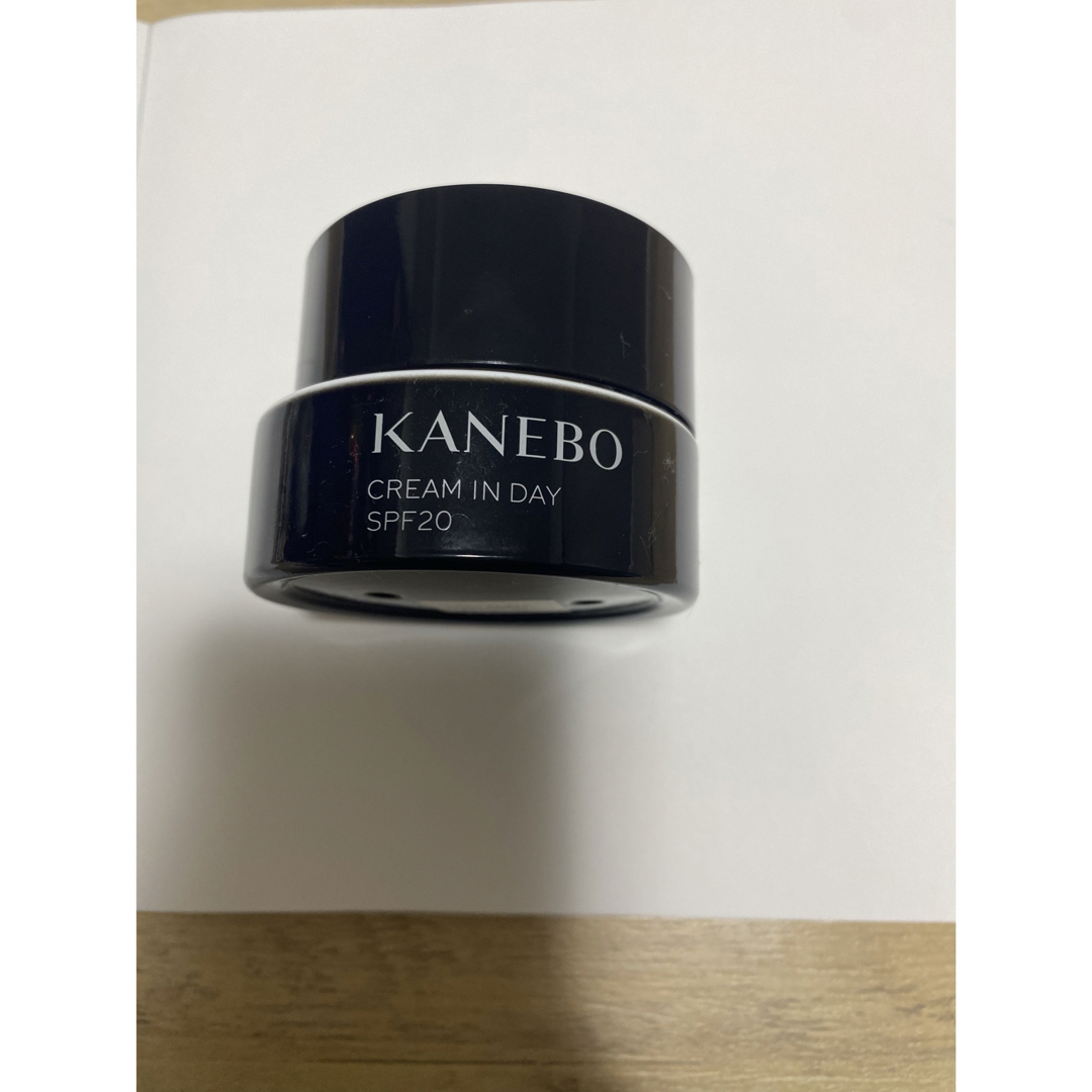 Kanebo(カネボウ)のKANEBO カネボウクリームインデイ 40ｇ コスメ/美容のベースメイク/化粧品(化粧下地)の商品写真