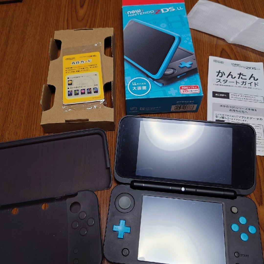 ニンテンドー2DS(ニンテンドー2DS)のNewニンテンドー2DS LL 箱あり エンタメ/ホビーのゲームソフト/ゲーム機本体(携帯用ゲーム機本体)の商品写真