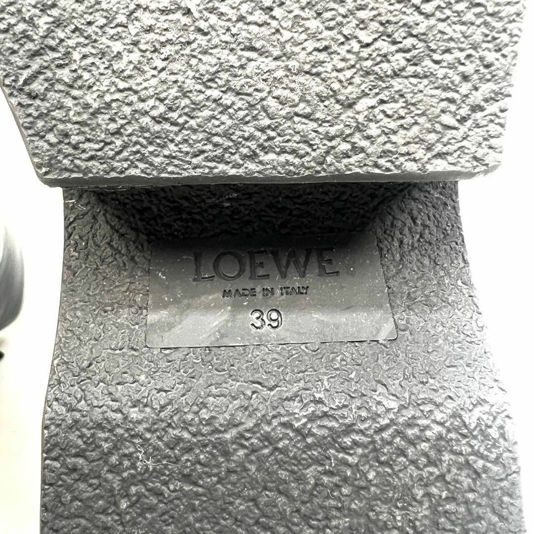 LOEWE(ロエベ)のLOEWE ロエベ　ブーツ　クロコ型押し　レザー レディースの靴/シューズ(ブーツ)の商品写真