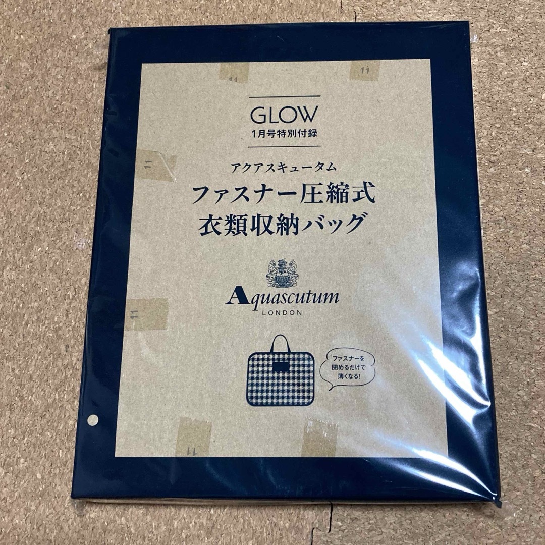 AQUA SCUTUM(アクアスキュータム)のGLOW 付録 レディースのファッション小物(ポーチ)の商品写真