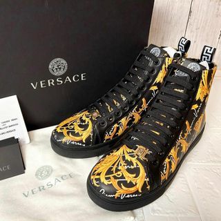 ヴェルサーチ(VERSACE)の【美品】ヴェルサーチ　メンズ　メデューサ ロゴ　ハイカットスニーカー　42サイズ(スニーカー)