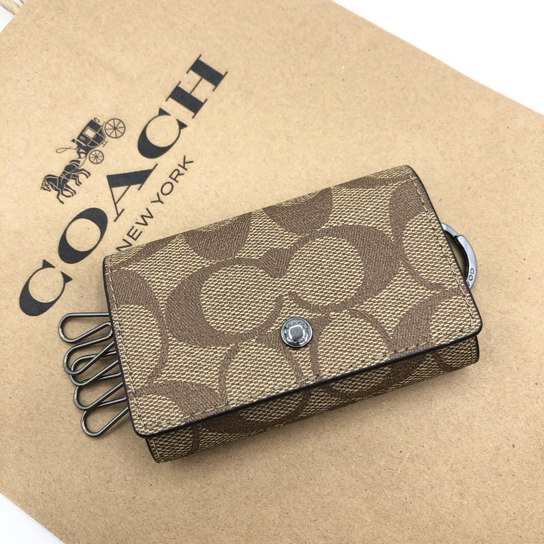 ☆新品 COACH コーチ キーケース カーキ キーケースmintのCOACH一覧