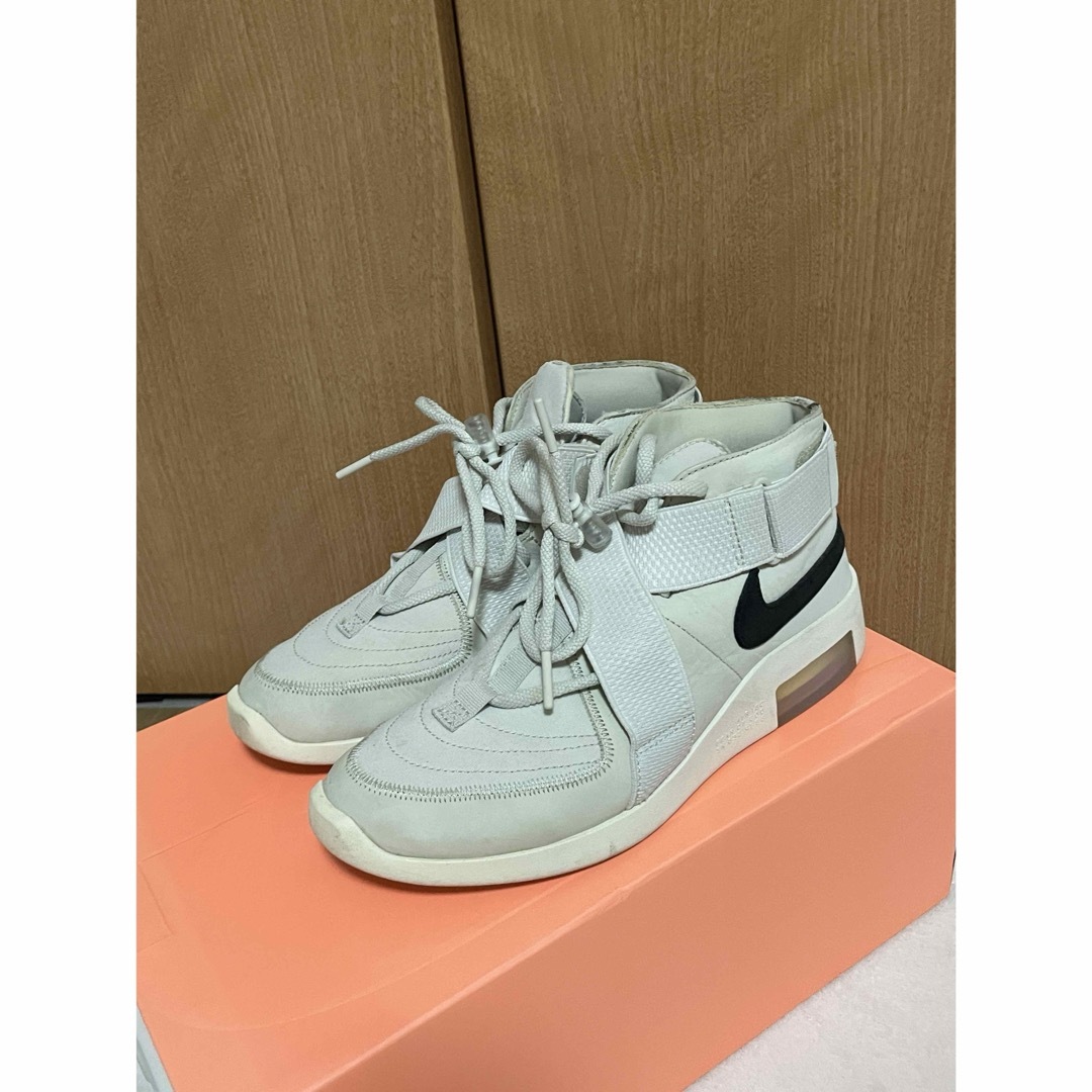 NIKE AIR fear of god raid / Light Boneダンク