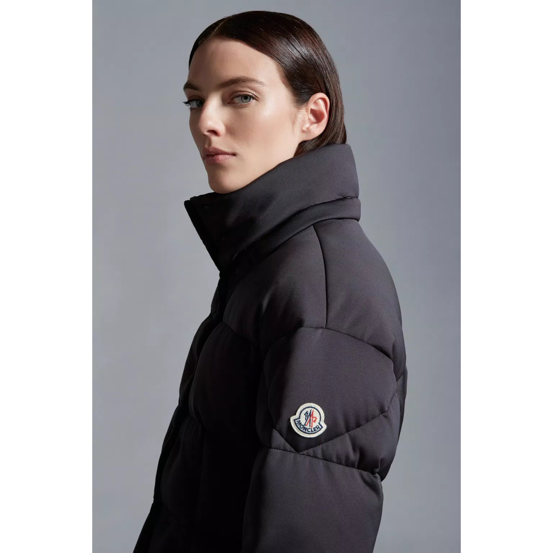 MONCLER(モンクレール)のフード無し　モンクレール　カラコルム　定価36万　2 ブラック　moncler レディースのジャケット/アウター(ダウンジャケット)の商品写真