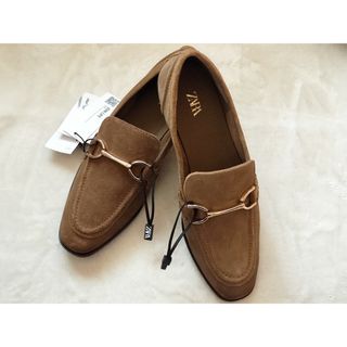 ザラ(ZARA)の【未使用】 ZARA ビットローファー 37 ブラウン スエード 23.5cm (ローファー/革靴)