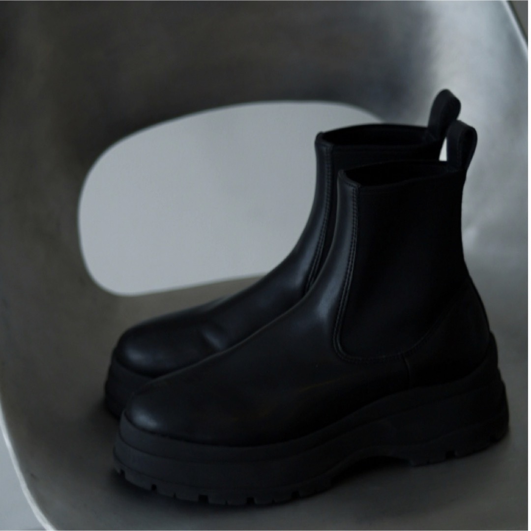 BLACK by moussy(ブラックバイマウジー)のside gore boots(サイドゴアブーツ) 黒 レディースの靴/シューズ(ブーツ)の商品写真