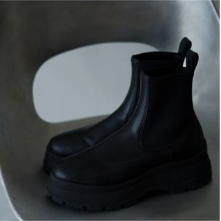 ブラックバイマウジー(BLACK by moussy)のside gore boots(サイドゴアブーツ) 黒(ブーツ)