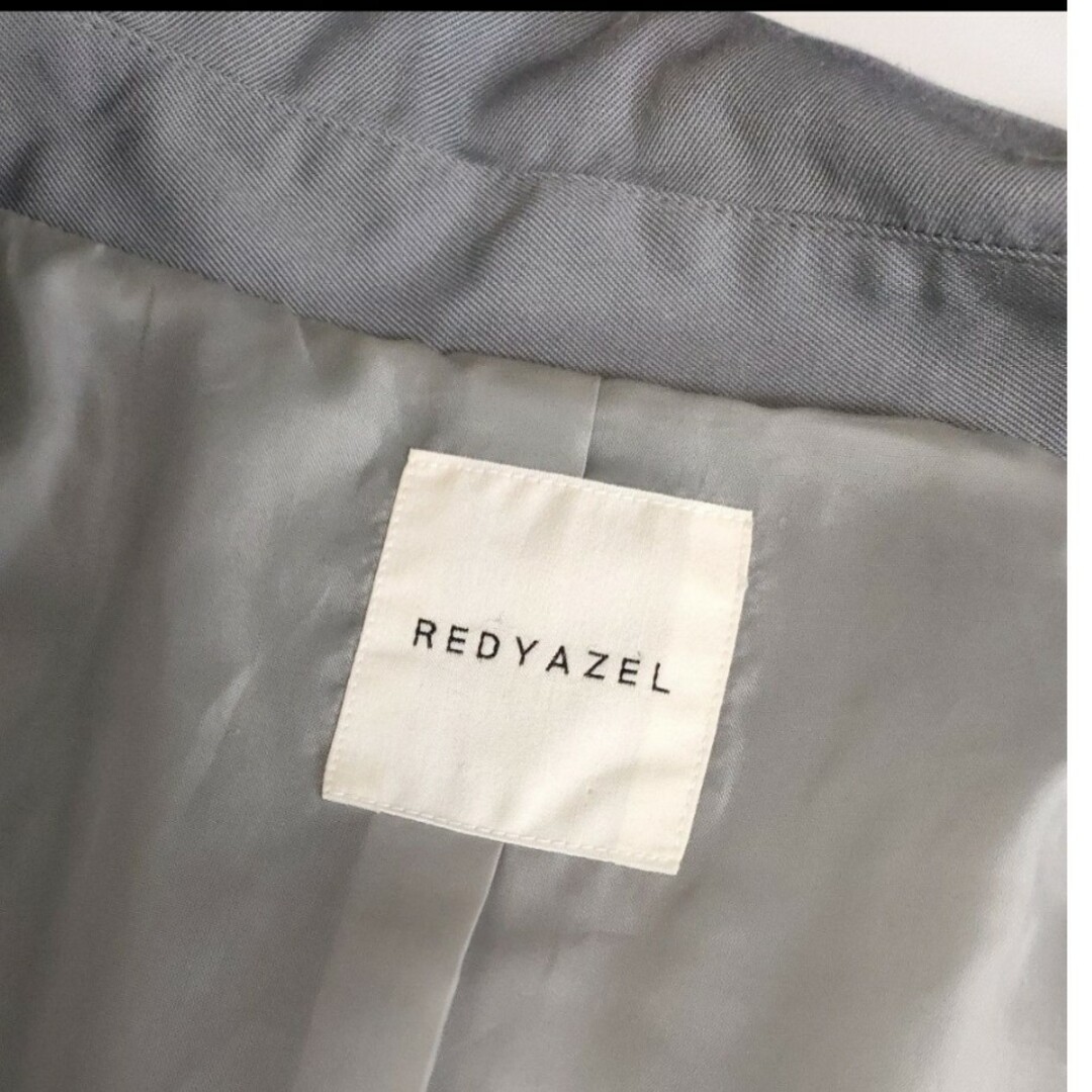 REDYAZEL(レディアゼル)のREDYAZEL　プリーツトレンチコート ロング レディースのジャケット/アウター(トレンチコート)の商品写真