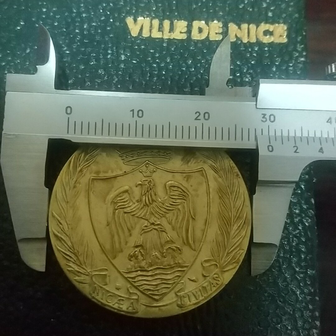 ニース　アンティーク　コイン-メダル　VILLE DE NICE　紋章 エンタメ/ホビーの美術品/アンティーク(金属工芸)の商品写真