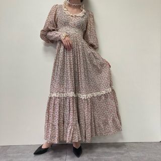 64cmガニーサックス　アメリカ　ドレス　ミニスカート　シフォン　花柄　ワンピース