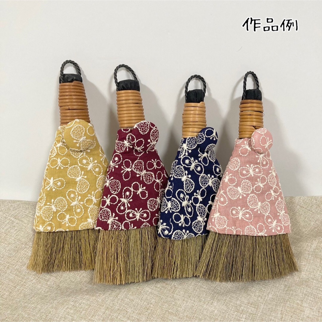 ＊コットンリネン　蝶々　【刺繍柄　5枚セット】 ハンドメイドの素材/材料(各種パーツ)の商品写真