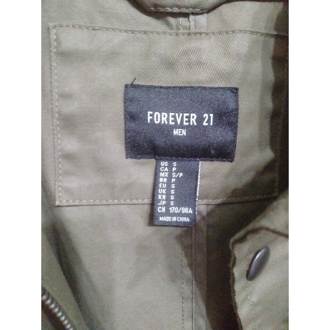 FOREVER 21(フォーエバートゥエンティーワン)のフォーエバー21 モッズコート カーキ メンズのジャケット/アウター(モッズコート)の商品写真