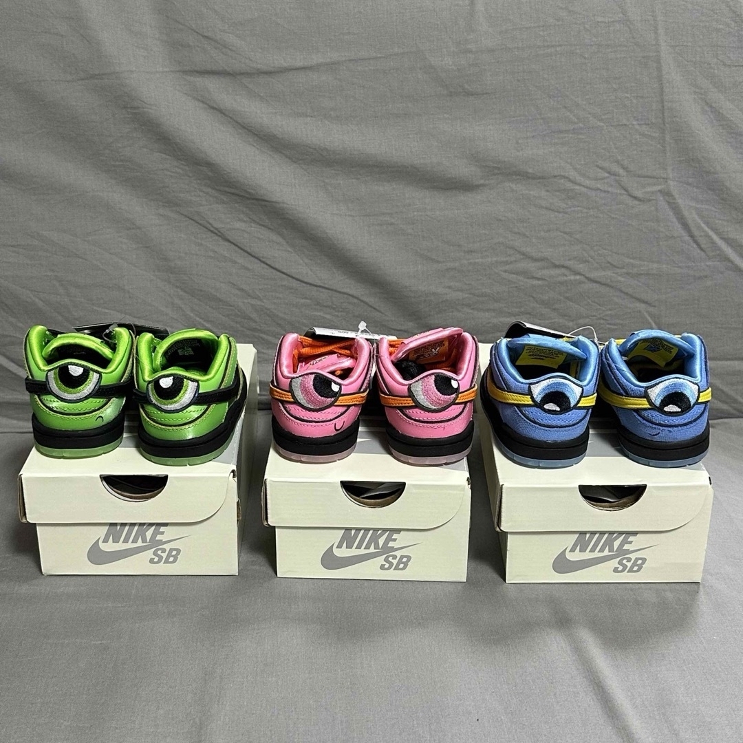NIKE(ナイキ)のパワーパフガールズ Nike SB TD Dunk Low 3色セット キッズ/ベビー/マタニティのベビー靴/シューズ(~14cm)(スニーカー)の商品写真