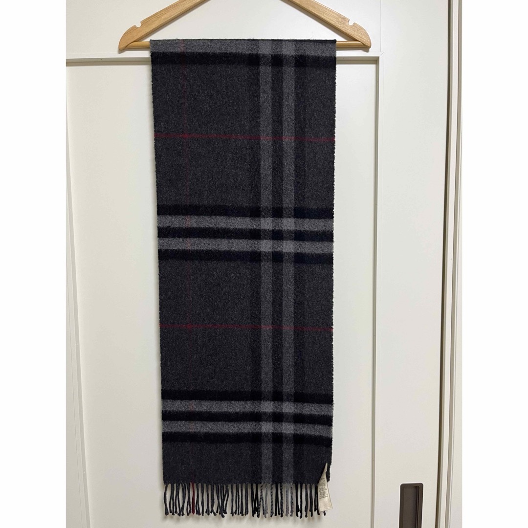 BURBERRY(バーバリー)のBURBERRY　バーバリー　マフラー　カシミア100％　チャコール　美品 メンズのファッション小物(マフラー)の商品写真