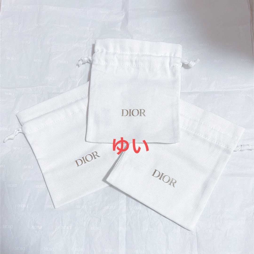 Dior(ディオール)のDiorディオール巾着ポーチノベルティ新品未使用限定品非売品ゴールドロゴ レディースのファッション小物(ポーチ)の商品写真