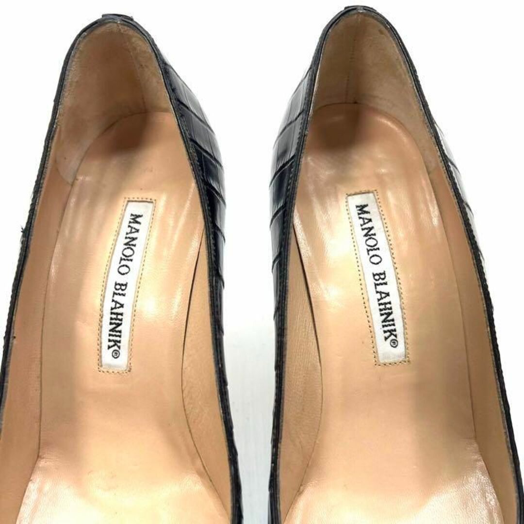 MANOLO BLAHNIK(マノロブラニク)のManolo Blahnik マノロブニク　パンプス　クロコダイル　ネイビー レディースの靴/シューズ(ハイヒール/パンプス)の商品写真