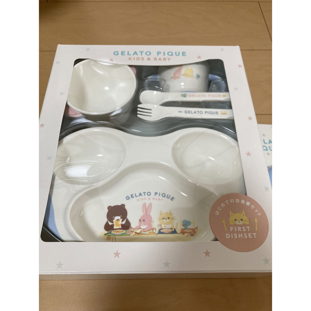ジェラートピケ ベビーお食事4点セット 新品未使用 ジェラートピケ ベビーお食事4点セット 新品未使用
