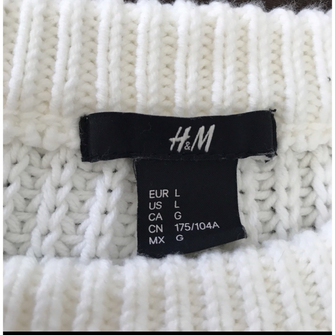 H&M(エイチアンドエム)の美品　H&M セーター　白　厚手　可愛い 大きいサイズ　たっぷり レディースのトップス(ニット/セーター)の商品写真