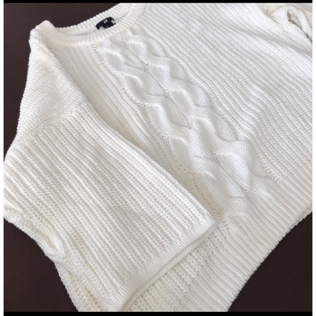 H&M(エイチアンドエム)の美品　H&M セーター　白　厚手　可愛い 大きいサイズ　たっぷり レディースのトップス(ニット/セーター)の商品写真