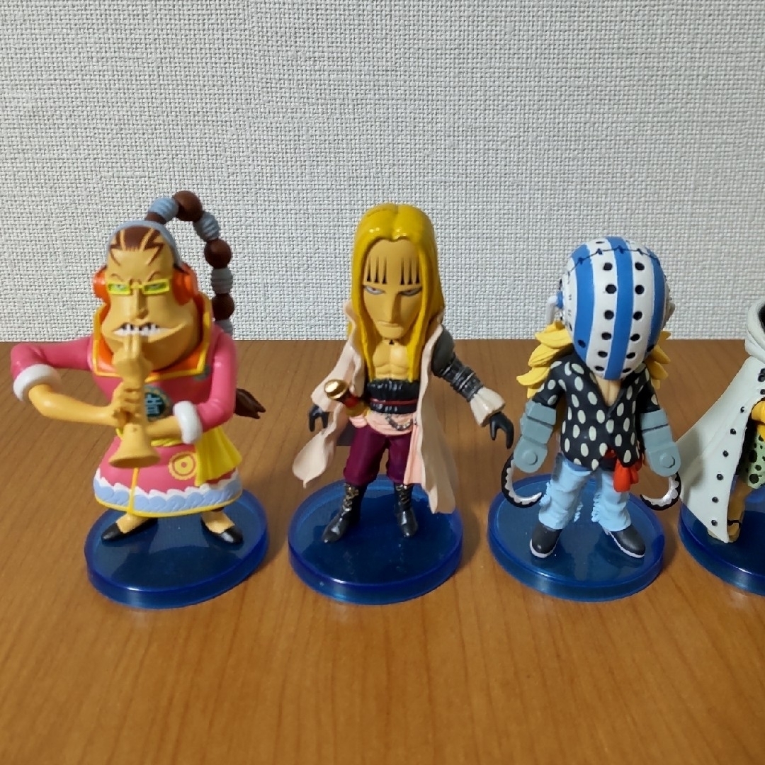 ONE PIECE(ワンピース)のワンピース ワールドコレクタブルフィギュア エンタメ/ホビーのおもちゃ/ぬいぐるみ(キャラクターグッズ)の商品写真