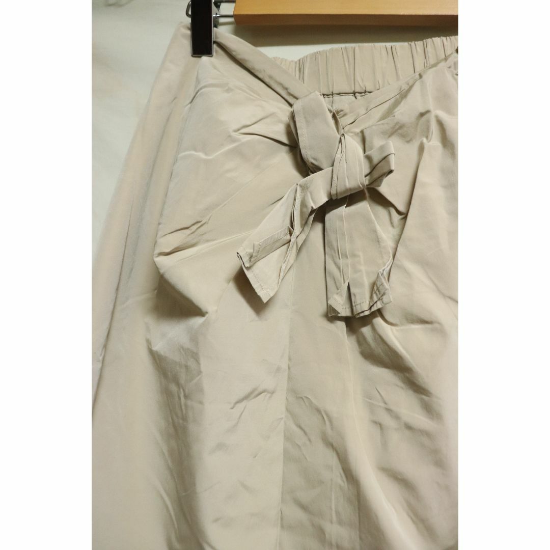 GALLARDAGALANTE NAVY(ガリャルダガランテネイビー)のプロフGALLARDAGALANTEベージュカーキスカート/ガリャルダガランテ0 レディースのスカート(ひざ丈スカート)の商品写真