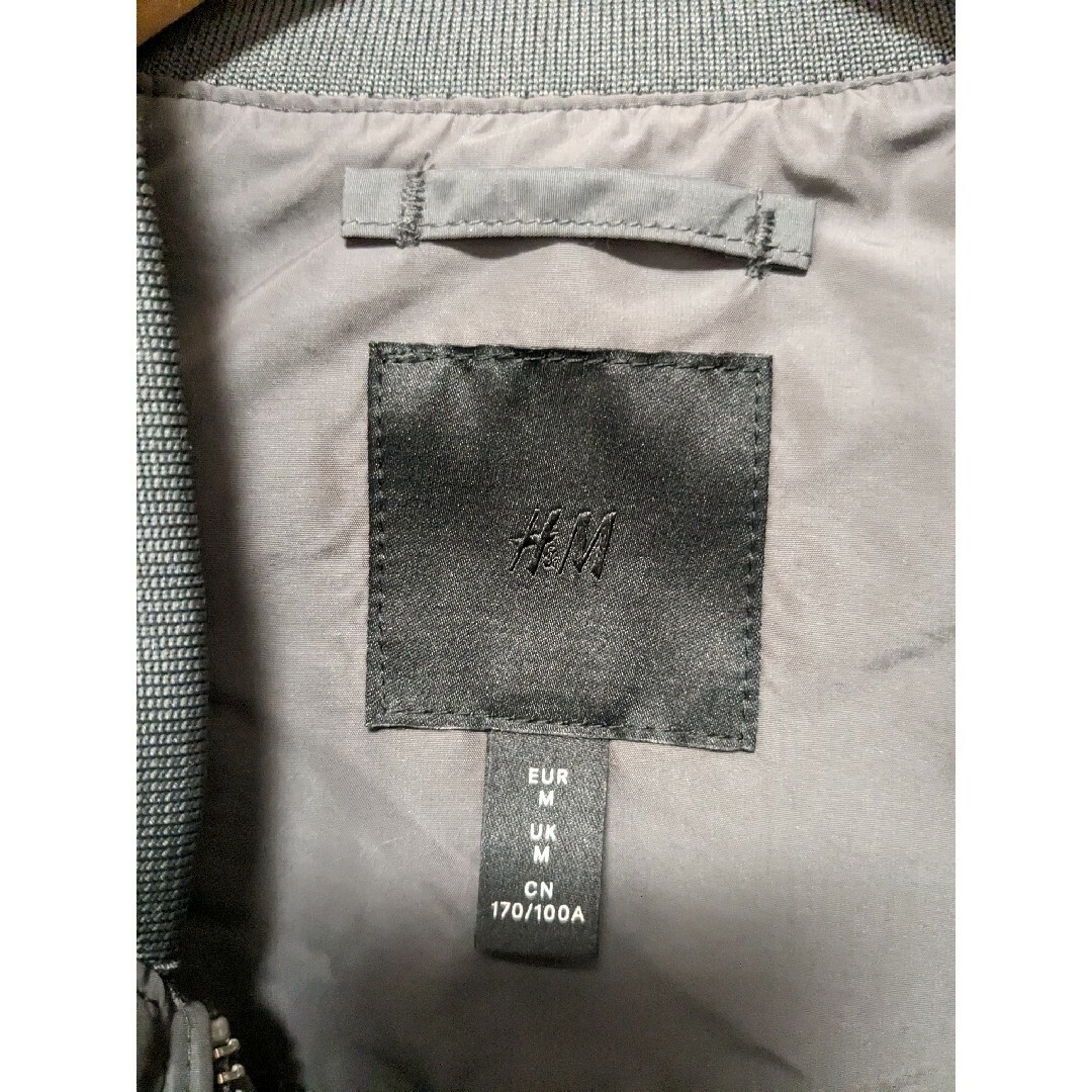 H&H(エイチアンドエイチ)の冬物SALE！超美品☆H＆M☆MA-1ジャケット☆ メンズのジャケット/アウター(ブルゾン)の商品写真